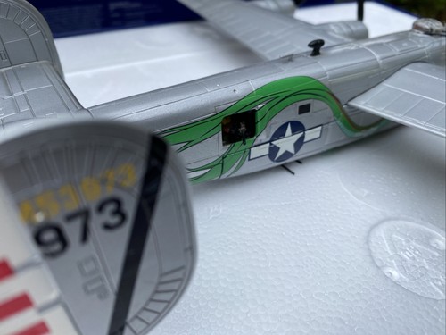 Corgi Consolidated B-24J Liberator ‘The Dragon and its Tail’ 64th BS - AA34001 - Picture 14 of 18
