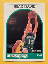 Brad Davis 1989-90 NBA Hoops Football Card #296 - Dallas Mavericks