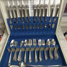 VTG 1847 Rogers Bros. America’s Finest Silverplate 78 Ct. NOS Never Used.