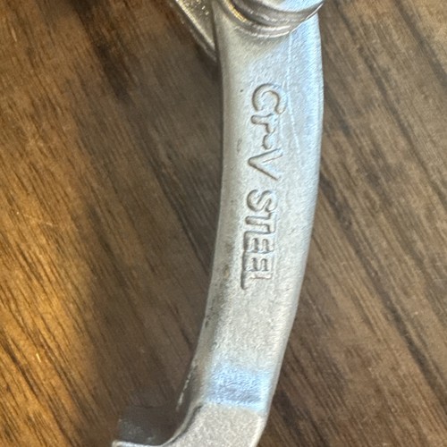 AMPRO T74193 3-Jaw Reversible 4" Gear Puller 100mm - Picture 9 of 9
