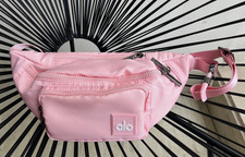 Alo Yoga Explorer Belt Bag Rosa NWT
