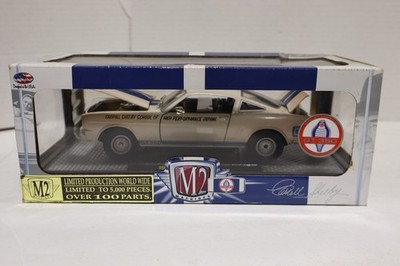 M2 Machines Carroll Shelby 1:24  GT 350 t 1965 Car Ford Mustang NEW/BOX WEAR