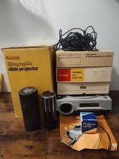 Kodak Ektagraphic AF-2 35mm Slide Projector With Remote/Zoom Lens/Complete