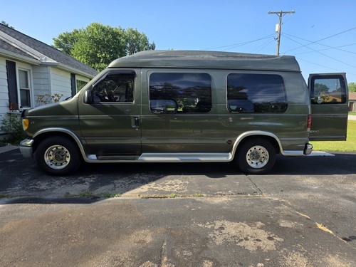 2002 Ford E-Series Van E150 VAN Southern Comfort Conversion