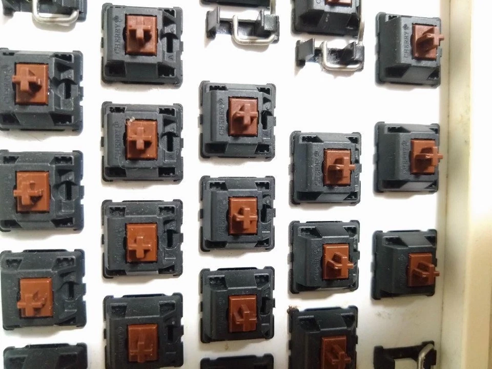 Filco Majestouch 2 Hakua Keyboard Cherry Mx Brown English Layout Mechanical - Image 2 of 4