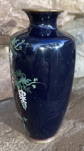 Wonderful Japanese Meiji Era Silver Wire Cloisonne Vase - Picture 2 of 7
