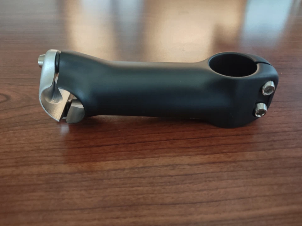 Vástago de aluminio sin rosca Syntace Megaforce 260, 105 mm, 25,4 mm, negro Foto 4 de 4