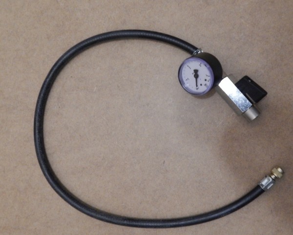 AusdehnungsgefäSs / Adapter Mit Manometer 0 - 4 Bar, FüR GefäSsfüLler-image