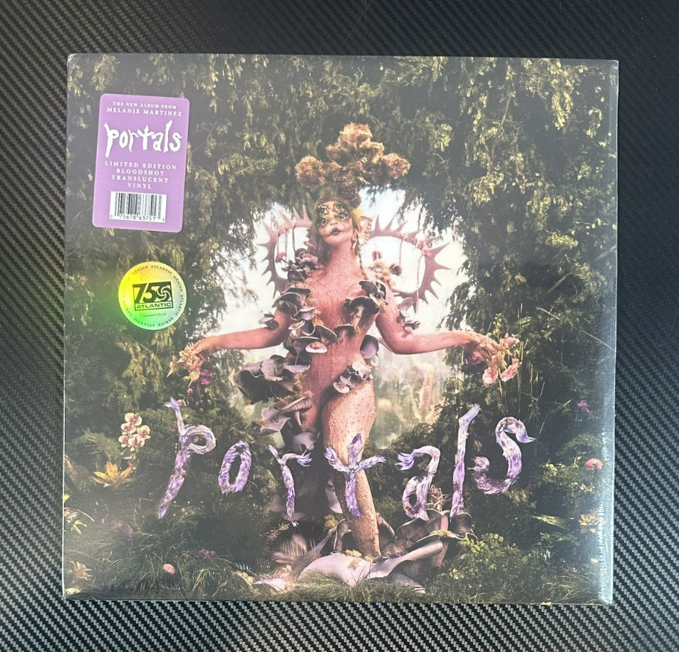 【Portals 】 Bloodshot Translucent vinyl Portals Limited Edition Bloodshot Translucent Vinyl