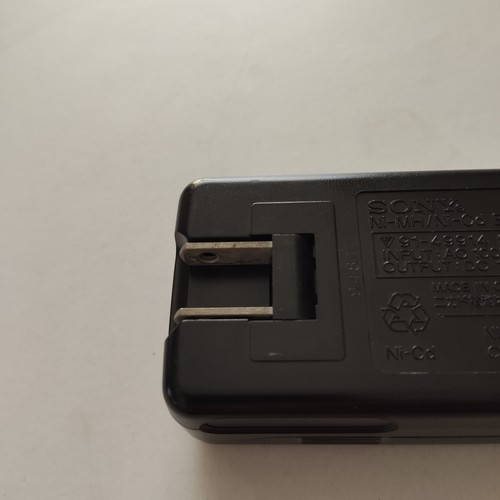 Sony MD Player Battery Charger Ni-MH Model BC-9HE 100VAC 1.2VDC Usa Socket - Picture 3 of 4