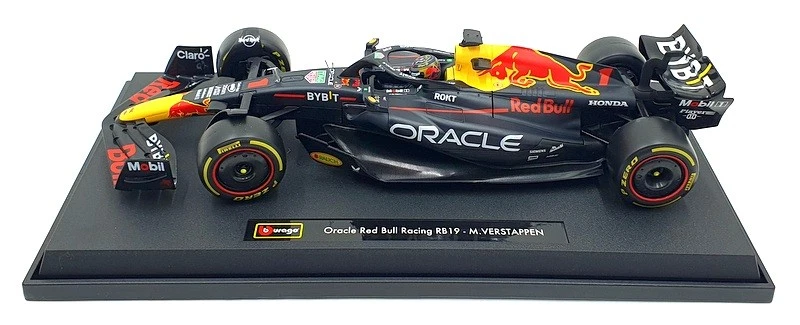 Burago 1/18 Scale 18-18003 - F1 Oracle Red Bull RB19 #1 Verstappen - Image 4 of 4