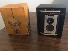 Vintage Kodak Brownie Reflex Synchro Camera Model 173 Untested With Box