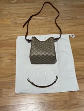 GG Emblem collection small bucket bag