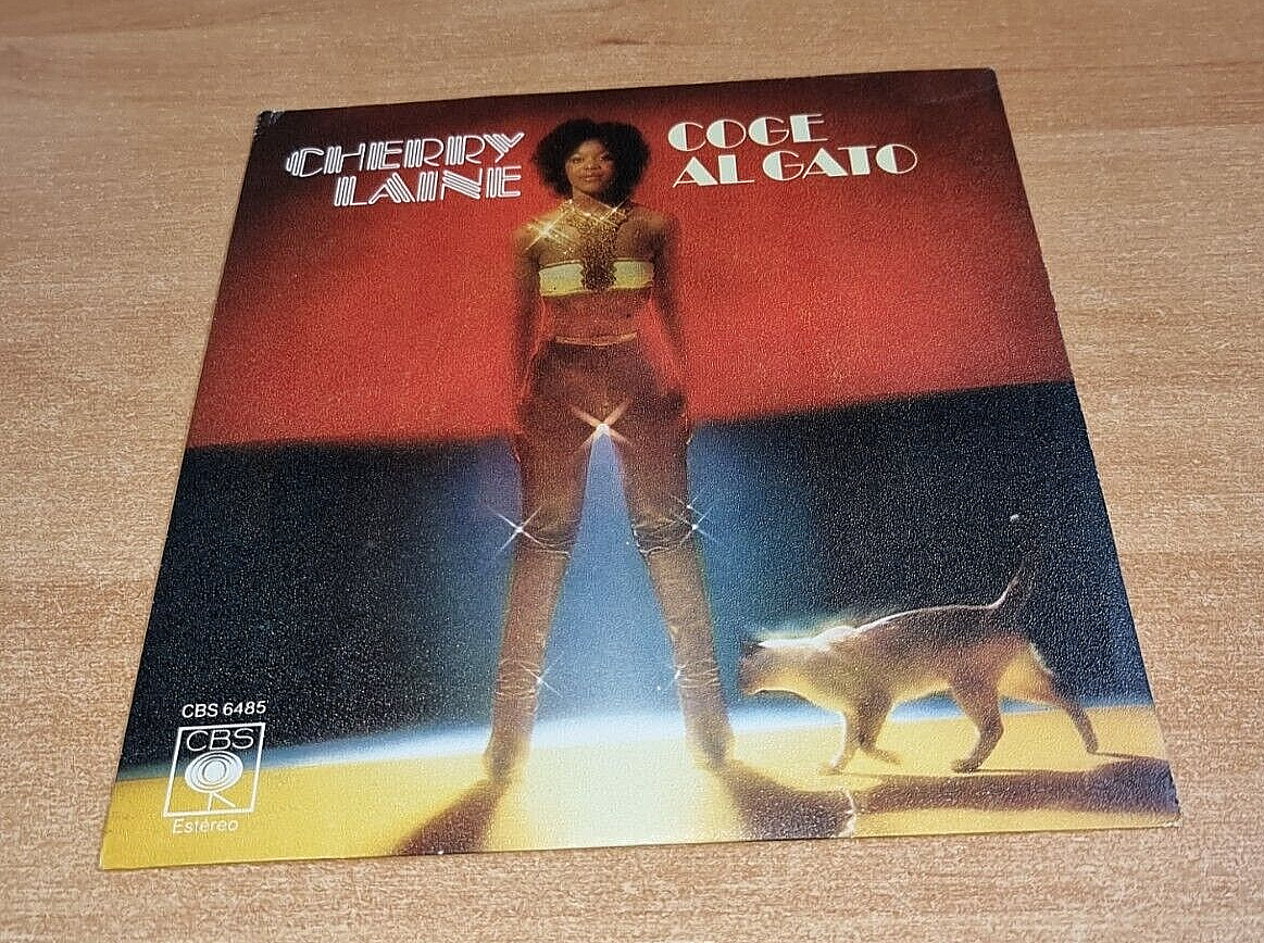 CHERRY LAINE Catch the cat 7