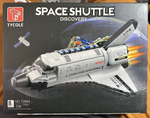 Tycole Space Shuttle Discovery Building Set, 536 Pieces, Ages 8+, Model T2054 - Picture 8 of 9