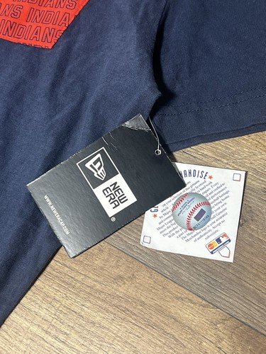 NWT New Era Cleveland Indians Guardians Pocket Tshirt Spellout New Medium MLB . - Picture 4 of 9