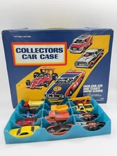 Tara Toy Vintage 48 Collectors Car Case With 12 Vehicles