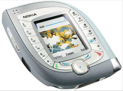 Nokia 7600 携帯電話本体 Nokia 7600 - Wikipedia