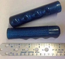vintage Hunt Wilde GLITTER BLUE bicycle GRIPS NEW OLD STOCK