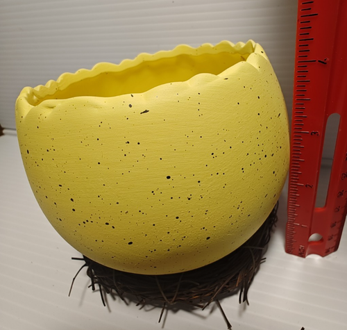 1 Set Speckled Yellow Eggshell Nest Planter Pot-Easter Planter w/Nest-Medium Egg - Picture 4 of 5