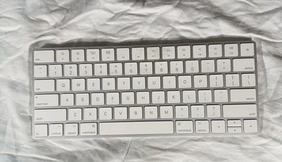 Apple Magic Keyboard 2 Wireless A1644 - Tested Working
