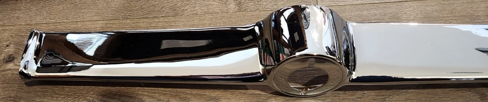 Riel de parachoques serie 40 1946 a 1948 todo y 1949 repuesto por fabricante original, ¡se ve muy bien! Foto 3 de 4