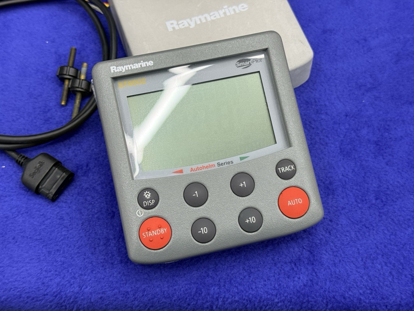 Raymarine ST6002 Smart Pilot Auto Pilot Control Head W/ Cover; Replaces ST6001