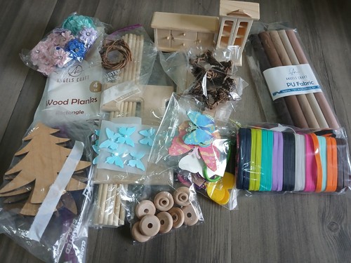 Mixed Craft Supply Lot Angels Craft PU Fabric Wood Miniatures Grapevine Wreaths