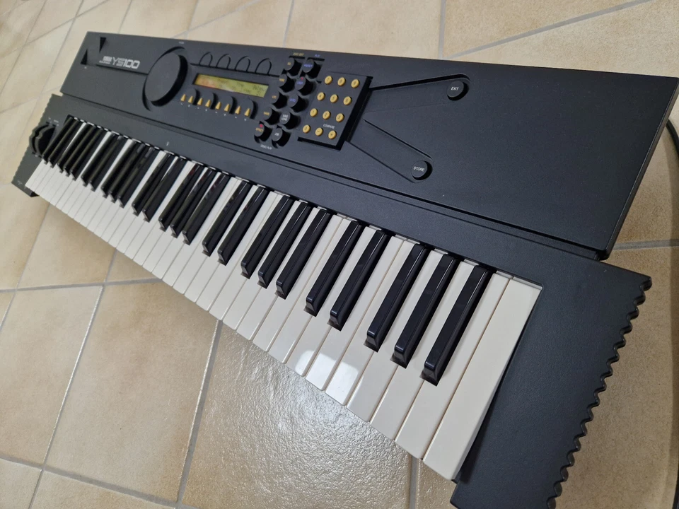 Yamaha, YS100, FM Synthesizer wie DX11, DX100,TX81z,TQ5,FB01 - Bild 3 von 4