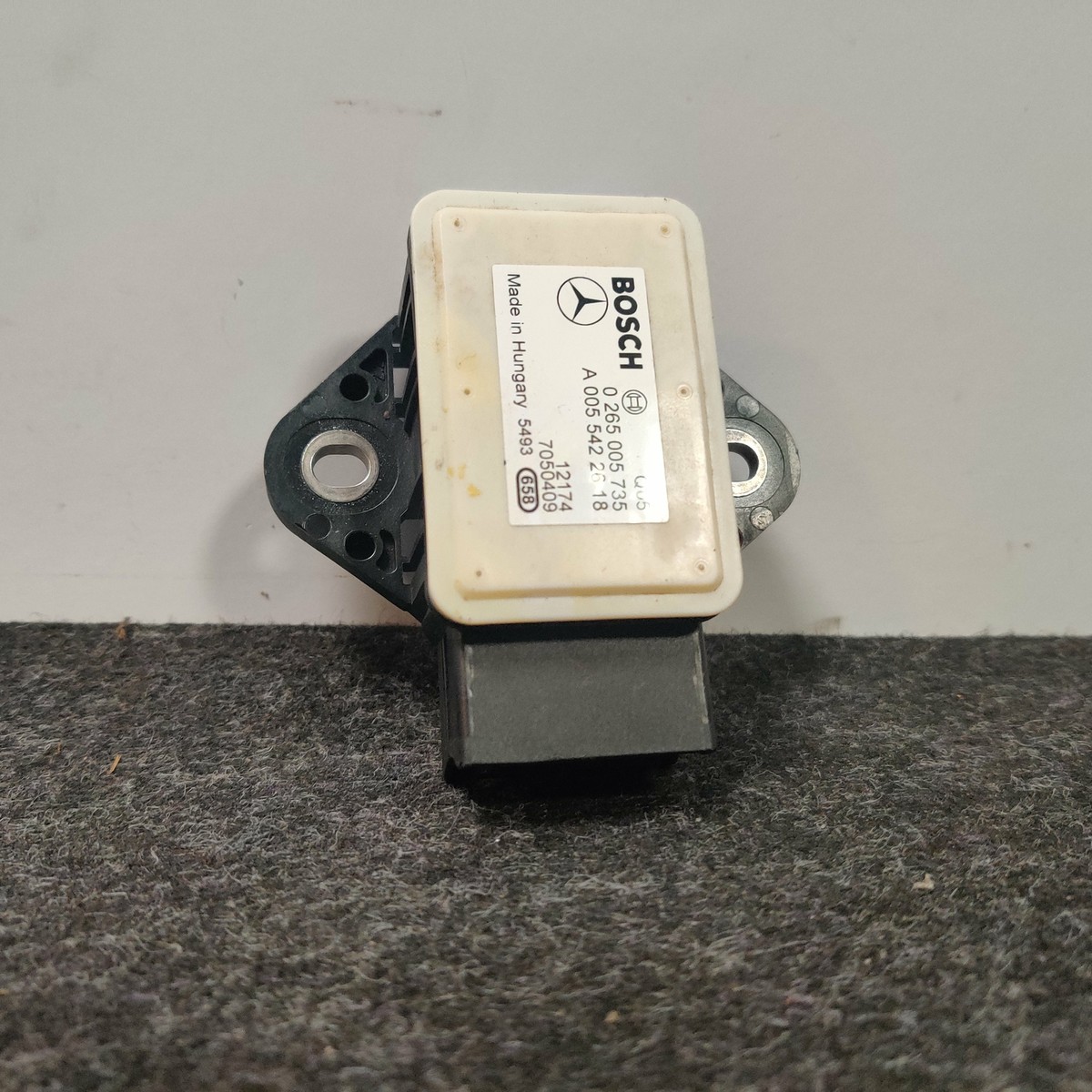 MERCEDES-BENZ E Coupe C207 e 350 Yaw Rate ESP Sensor Genuine MERCEDES-BENZ E Coupe C207 e 350 Yaw Rate ESP Sensor Genuine