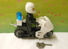 Lego 5651 Jack Stone Juniors Police Motorcycle BLACK/WHITE 2003