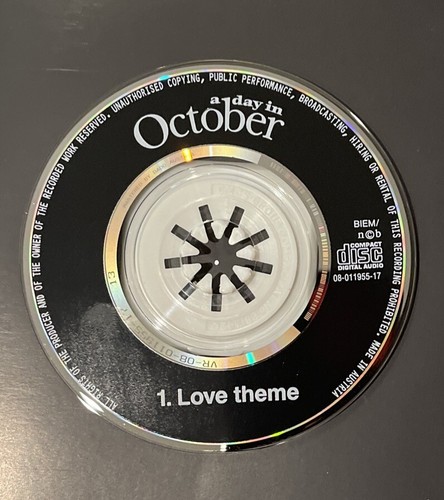 A DAY IN OCTOBER 1992 PRESS KIT W/ CD3 MINI DISC DB SWEENEY KELLY WOLF - Picture 3 of 4