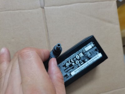 100%Original 16V 4.06A CF-AA64B3C M1 For Panasonic CF-RZ6 Laptop