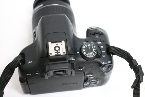 Canon Rebel T6i DSLR Digital Camera with 18-55mm IS II Lens & UV filter - Picture 6 of 11