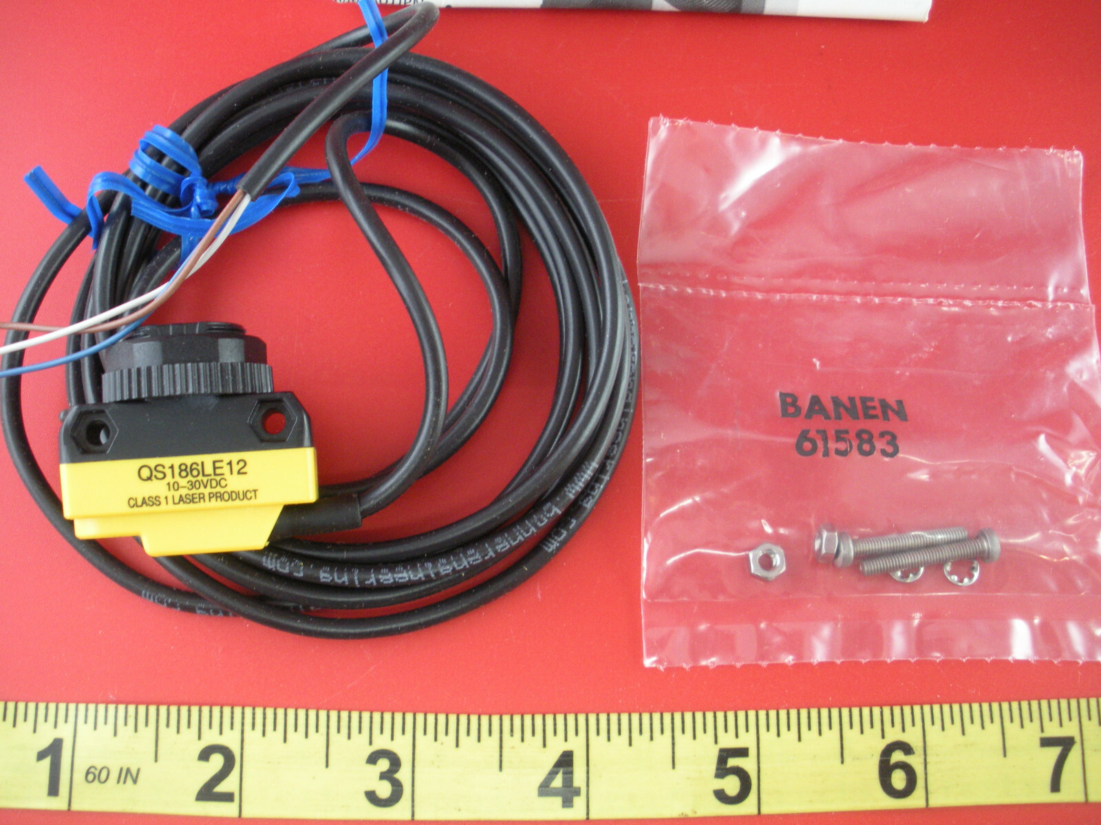 BANNER QS186LE12Q8 WORLD-BEAM QS18 SERIES LASER CLASS1 #107549