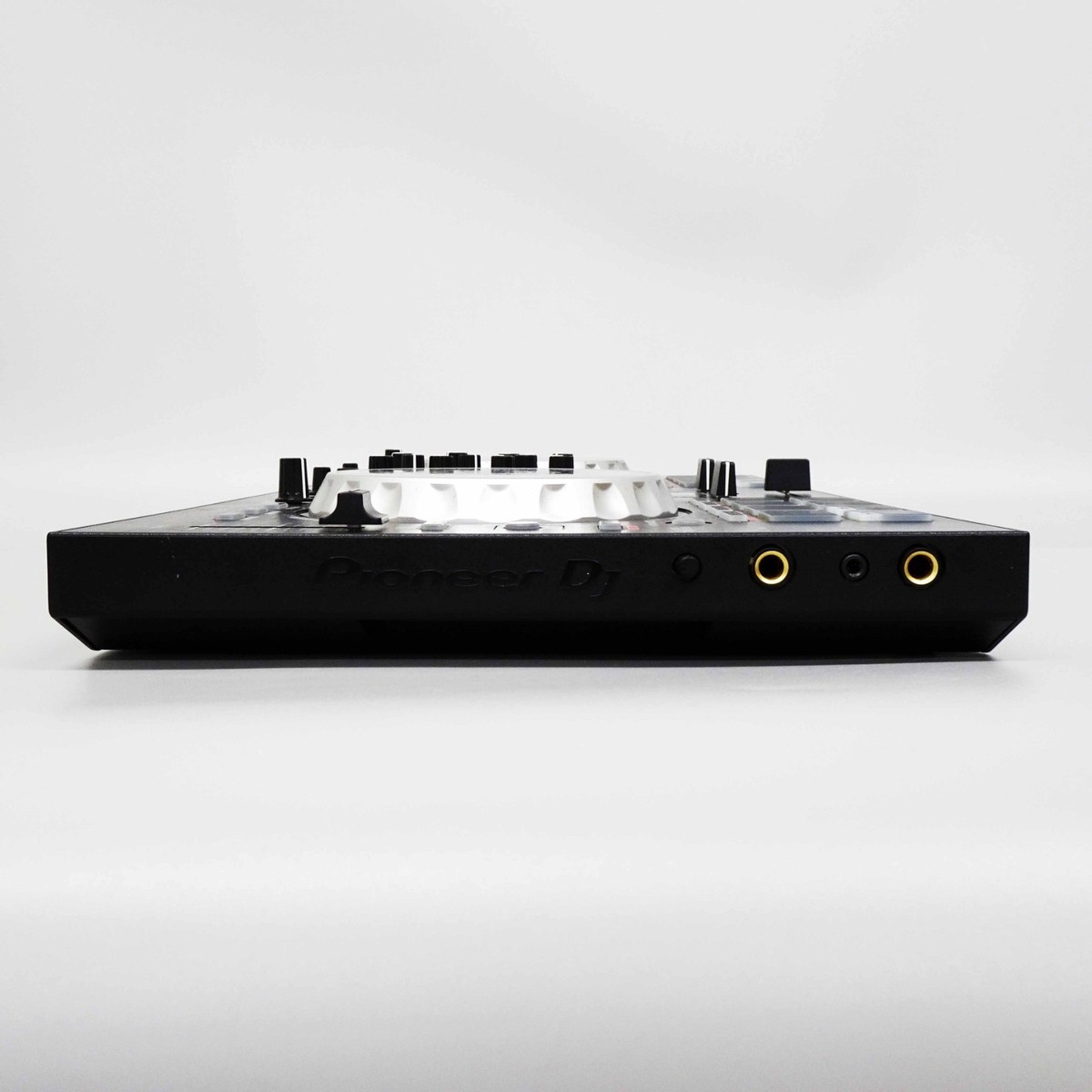 Pioneer DJ DDJ-SB2 Black DJ Controller 2-Channel Serato DJ Pro