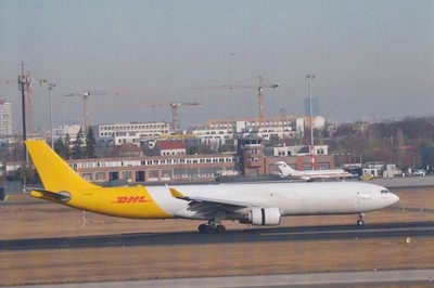 302582/ Foto   AIRBUS A330   DHL   EI-HEB