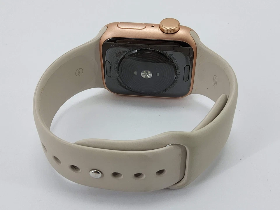 Apple Watch SE (2nd generation), foto 2 de 4