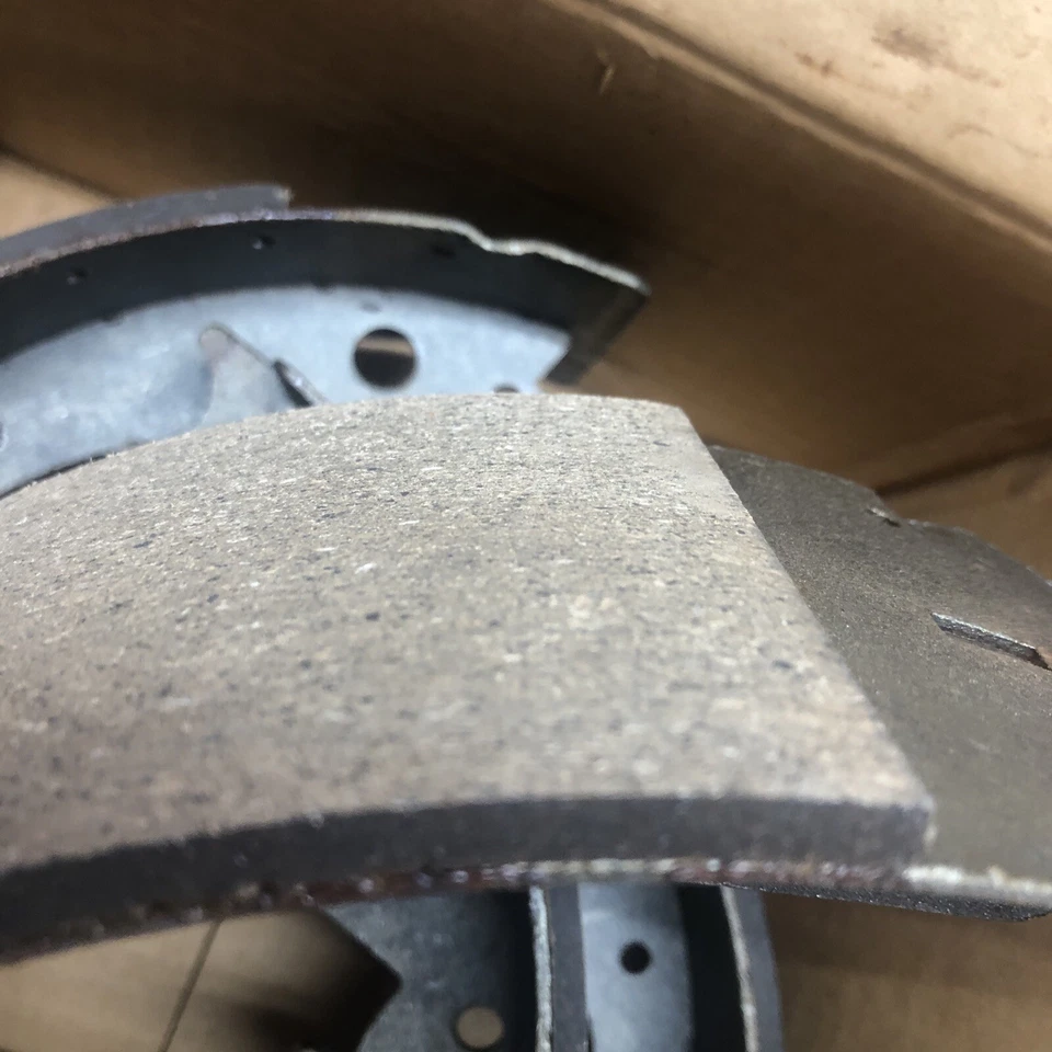 Zapatas de freno delanteras Mercury Turnpike Cruiser 1957 en caja 2055-16 Foto 4 de 4