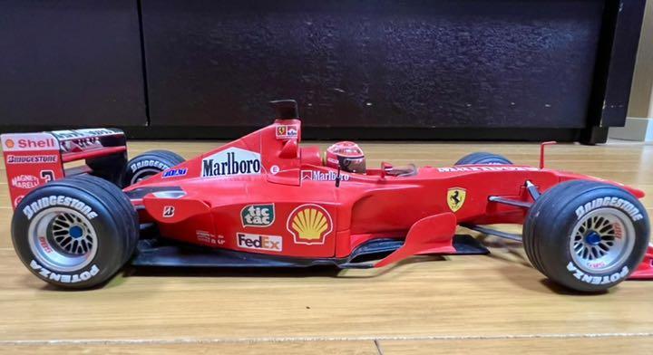 HW 1/18 F1-2000 #3 マルボロ仕様　シューマッハ HW 1/18 F1-2000 #3 マルボロ仕様 シューマッハ