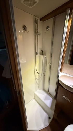 Wohnmobil Hymer Eriba Exsis T588 - Bild 18 von 18