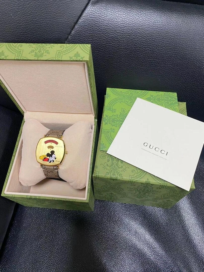 [Occasion] Montre Gucci Grip Disney Collab Mickey Mouse pour femme