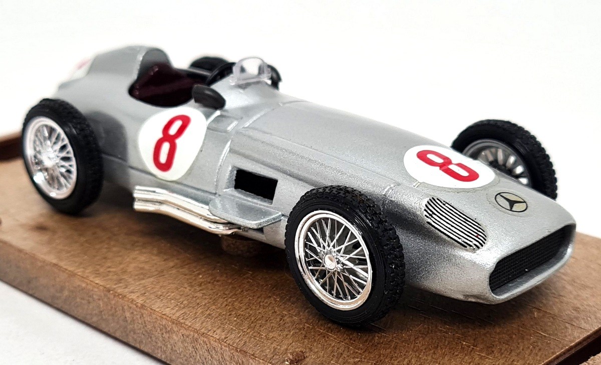 Brumm 1/43 - Mercedes Benz W196 1954 Silver R72 Diecast Model Car