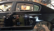 Scheibe Hinten Links VW Passat CC 2.0 TDI 3C/3CC Coupe Farbe LC7Z-iron