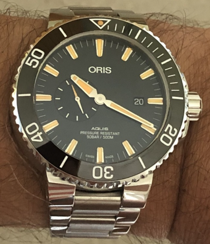 Oris Aquis Small Seconds Date Auto 7733.  45.5mm. Full set 2022.  Barely used - Picture 1 of 15