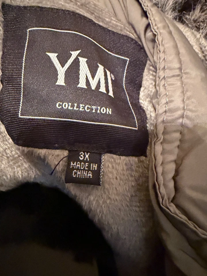 YMI Charcoal Women's Zipper Faux Fur Trimmed Zipped Hood Puffer 2-3XL - Image 2 of 3