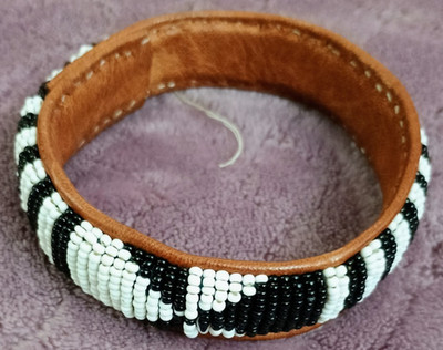 Handmade Leather Beaded Bracelet Black White Tribal Pattern READ