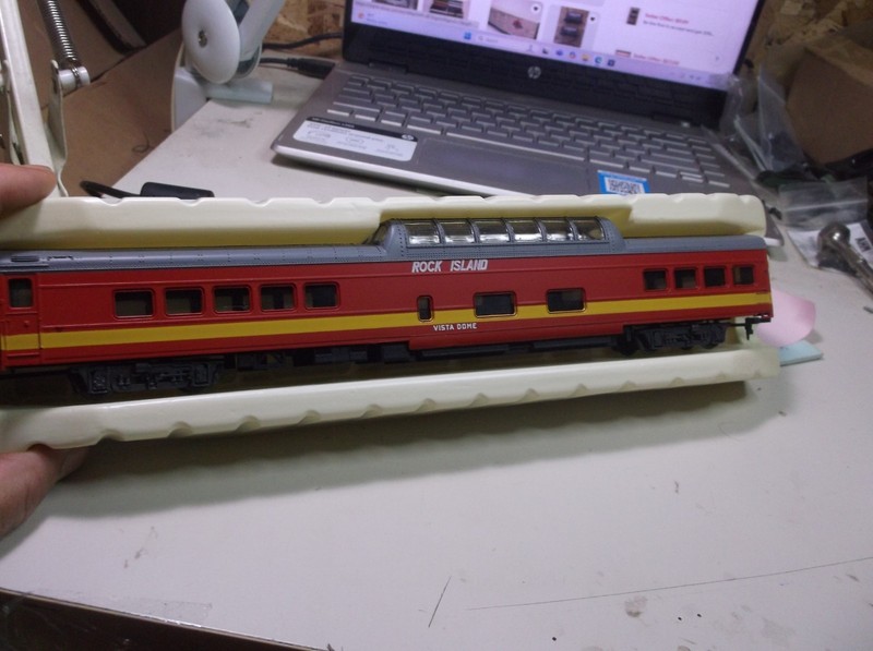 HO Rock Island Vista Dome Coach Passenger Car Rivarossi . Original Box