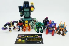 Lot of 9 - Vintage Micro Machines Z-Bots Figure Lot  - COOL!