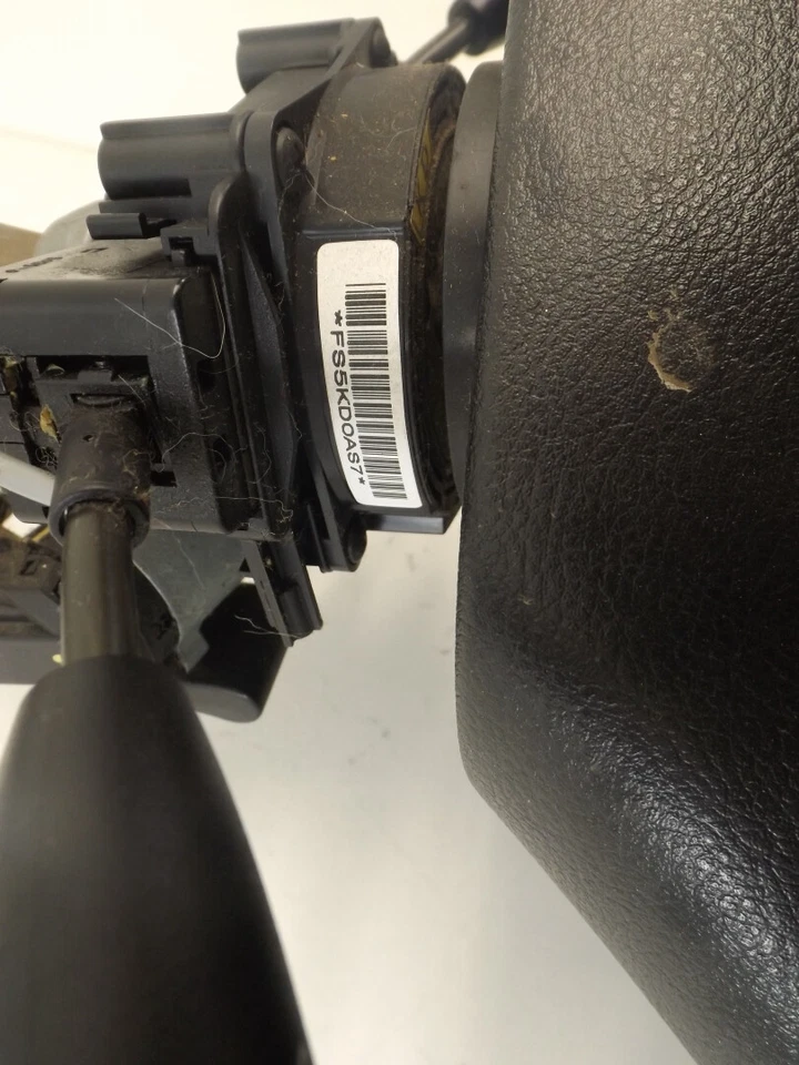 Chevrolet Aveo 2004-2008 conjunto de columna de dirección usado OEM 96414275 Foto 2 de 4